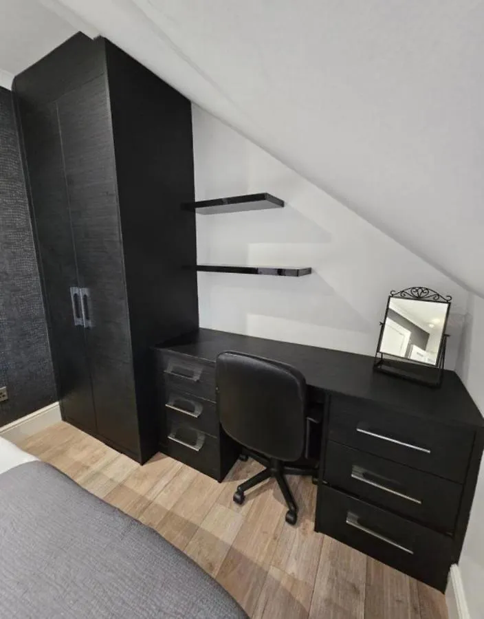 Luxury Double Room With Private Bathroom Edinburgh 0*,  United Kingdom