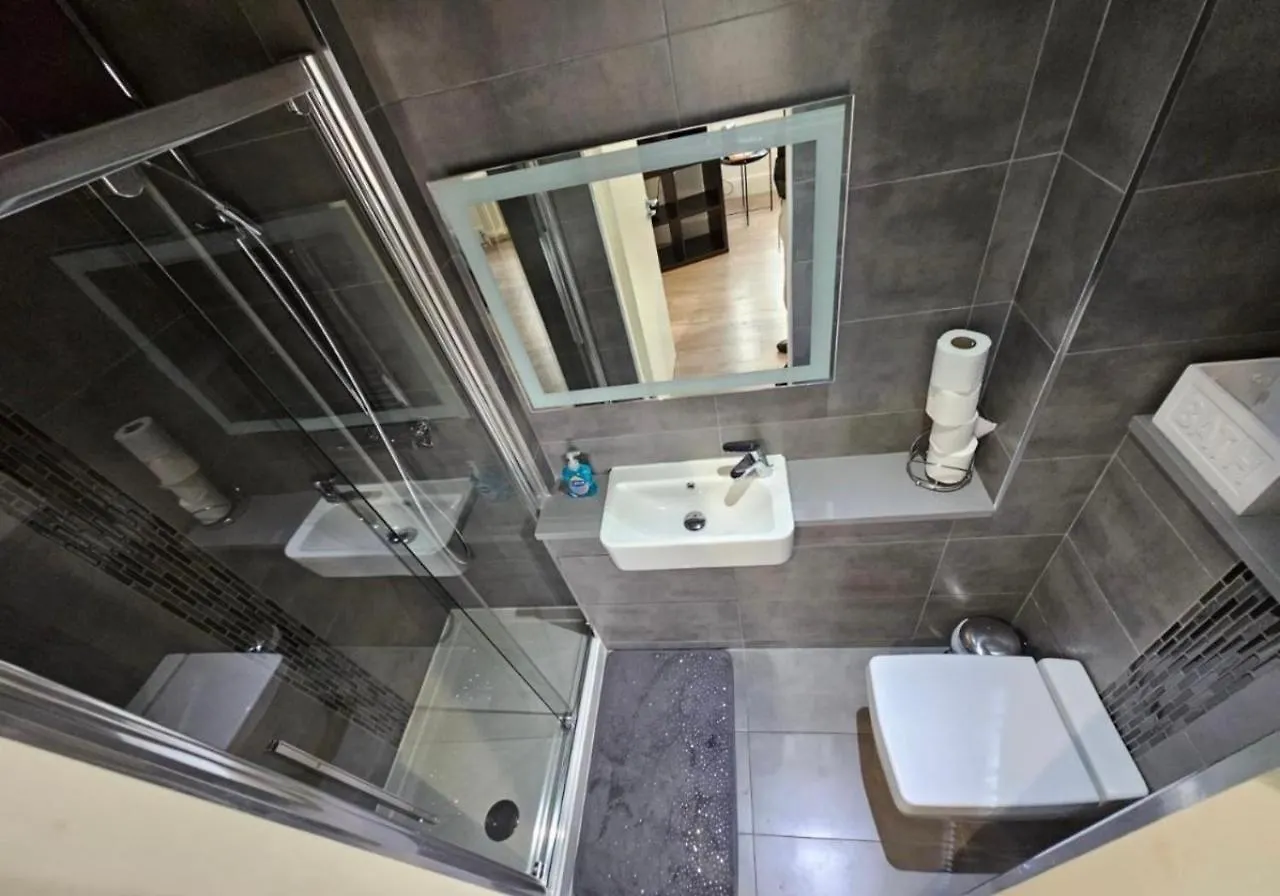 Homestay Luxury Double Room With Private Bathroom Edinburgh